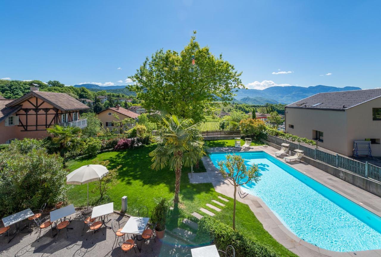 Ferienwohnungen Sonnenburg Caldaro Esterno foto
